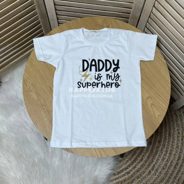 Футболка дитяча з написом про тата "Daddy is my superhero"  - 1