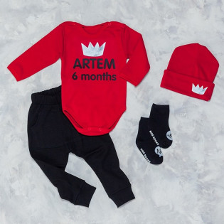 Боди именной "6 months" с короной